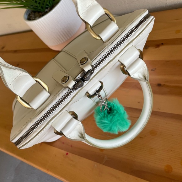 Authentic Burberry tote bag💛💛💛 - Picture 7 of 15